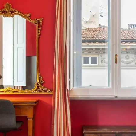 Santa Maria Novella Red